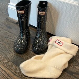 Hunter Black Sparkle Rain Boots with Cream Fleece Liners